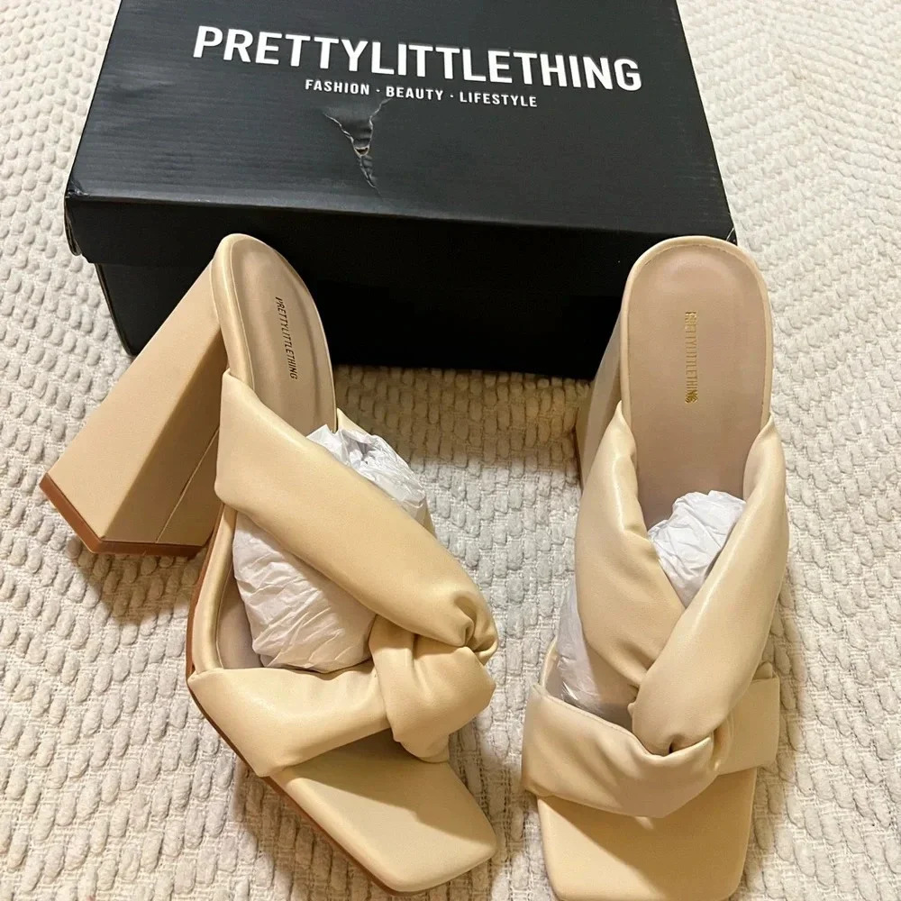 🖤New Pretty Little Things Cream Pu Square Toe Quilted Knot High Heeled Mules🖤 - Picture 3 of 7